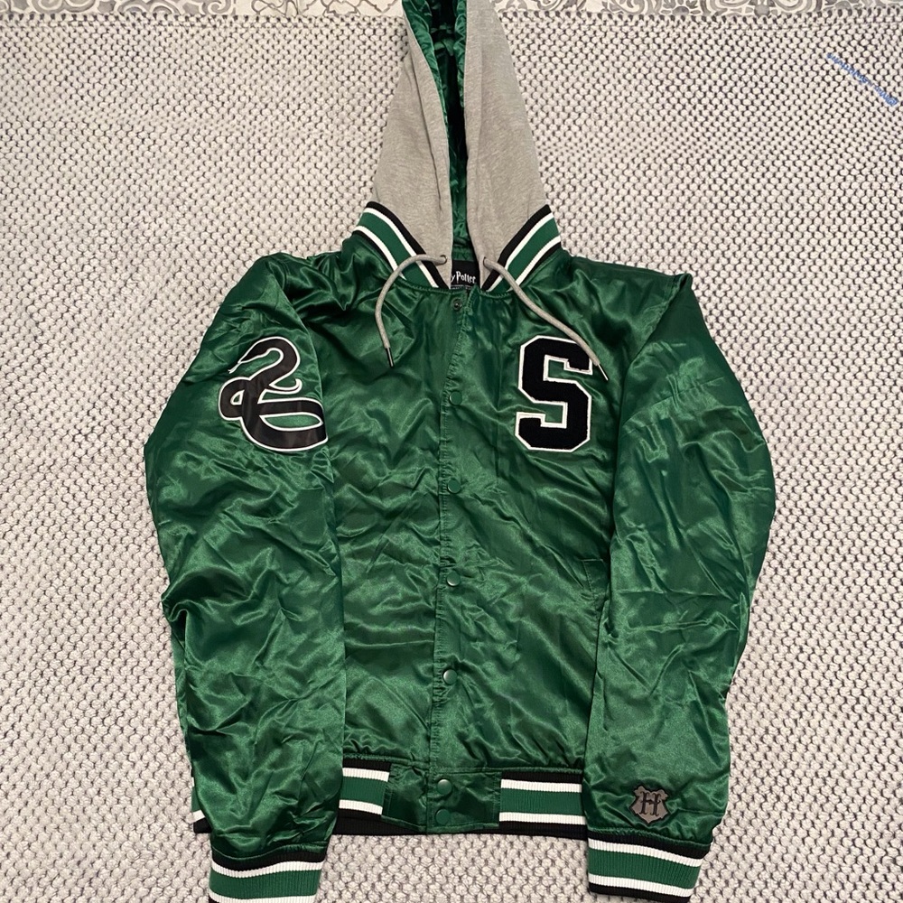 Harry Potter Slytherin Green Hogwarts Varsity Hooded Satin Jacket Medium